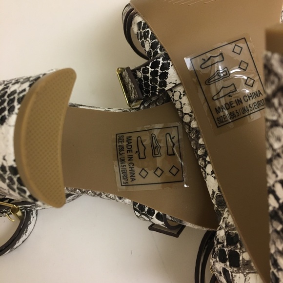 Python/ Snake Print High Heels - Picture 11 of 11